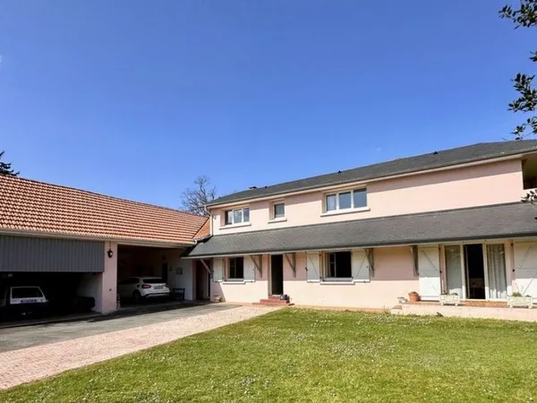 Corps de ferme rénovée 207 m²