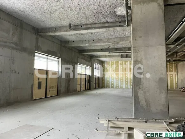 Local commercial 134 m²