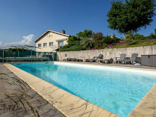 Maison 7 pièces 197 m²