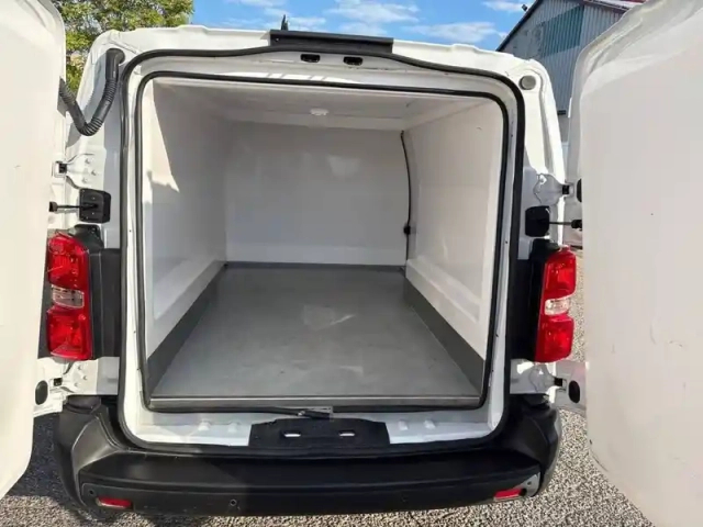 Peugeot Expert fgn tole xl electrique 75kwh 136ch — photo 16