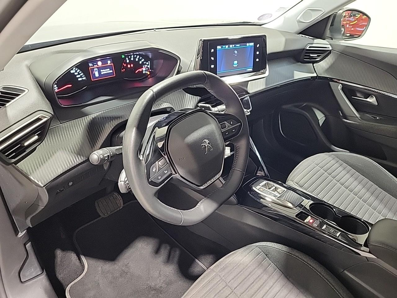 Peugeot 2008 puretech 130 s&s eat8 active — photo 9