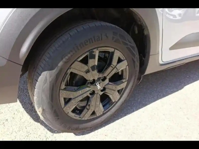 Dacia Jogger 1.0 tce 110ch sl extreme 5 places — photo 13