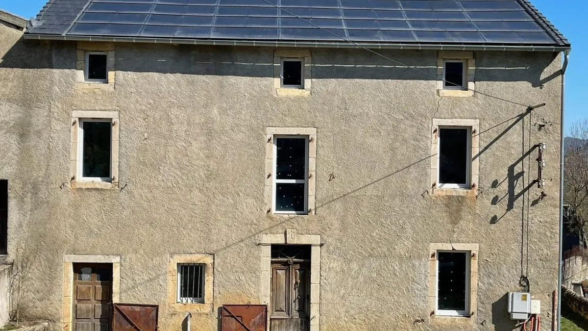 Photo 1