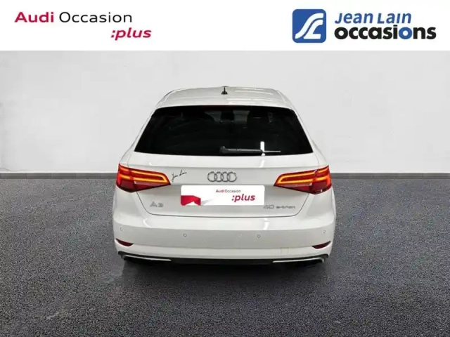 Audi A3 sportback 40 e-tron 204 s tronic 6 — photo 6