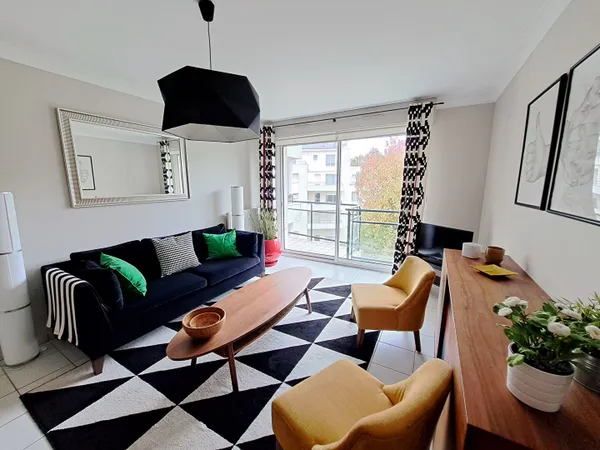Appartement T3 de 71.20 m² avec balcon et garage dans résidence de standing