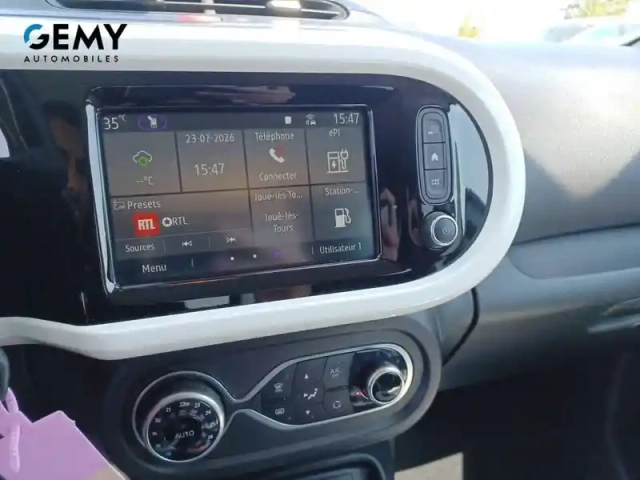 Renault Twingo iii e-tech — photo 16