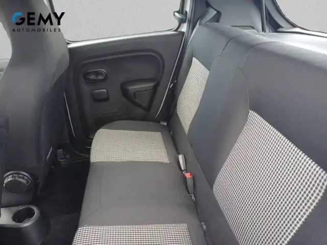 Renault Twingo iii sce 65 - 20 — photo 10