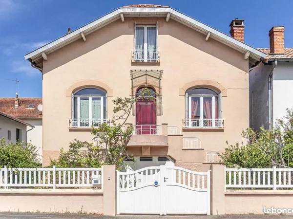 Maison 5 pièces 145 m²