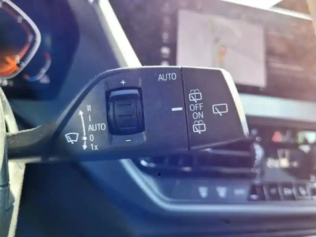 Bmw Serie 1 série 1 118da 150ch m sport 8cv — photo 11