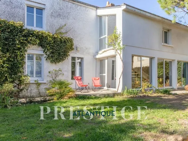 NANTES - LA PERVERIE - MAISON 168M2 - TERRAIN 329m2 -