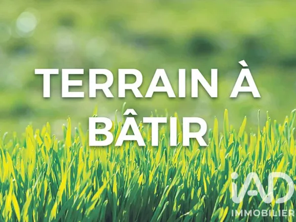 Terrain 900 m²