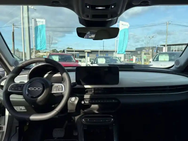 Fiat 600 t-gen 3 1.2 hybrid 145ch edct6 — photo 67