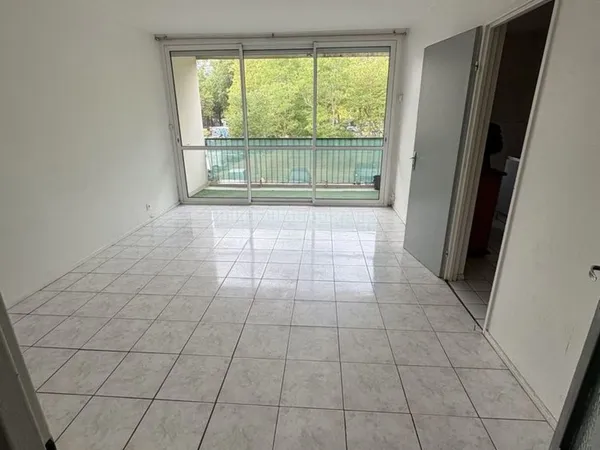 Particulier T3 65m2 + balcon 5m2 Rennes Bréquigny