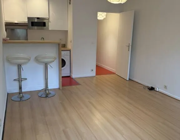 Studio 1 pièce 30 m²