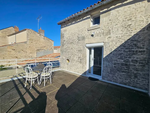 A LOUER - Appartement Fontenay Le Comte 3 pièce(s) avec terrasse