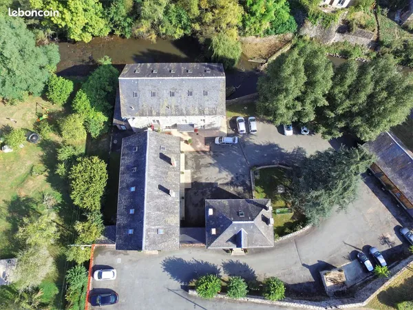 A 15 mm de limoges par A20 locaux professionnels 300 m2 divisibles pour activités tertiaires