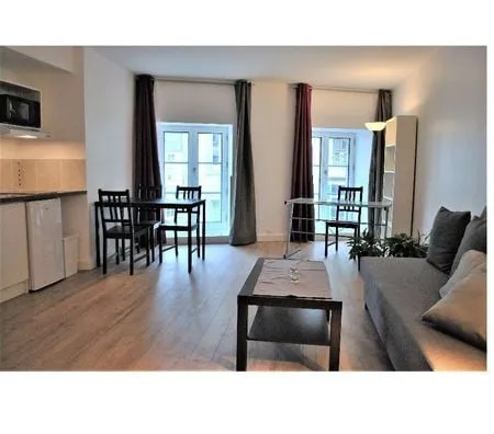 Beau studio immeuble standing centre MORLAIX