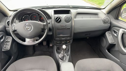 Dacia Duster 1.5 dCI 110 - Prestige – 2015 – 149178 km – Diesel – Boîte Manuelle — photo 33