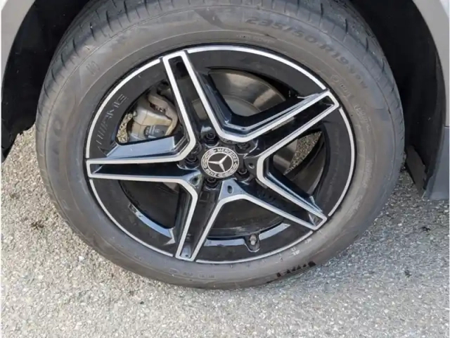 Mercedes Gla 250 e — photo 27