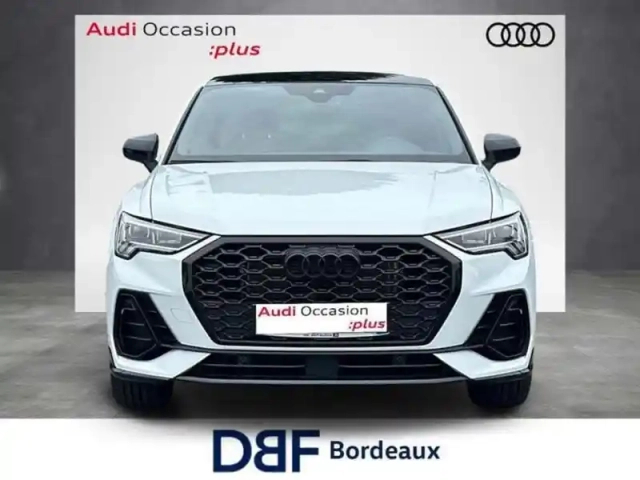 Audi Q3 35 tfsi 150 ch s tronic 7 s line plus — photo 7