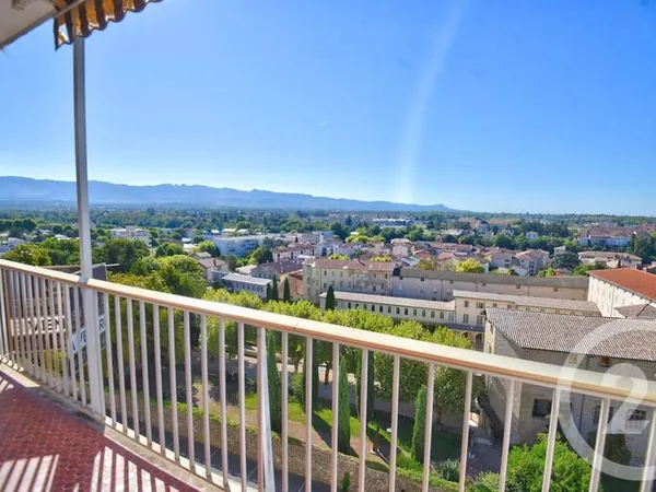 Appartement 4 pièces 77 m²