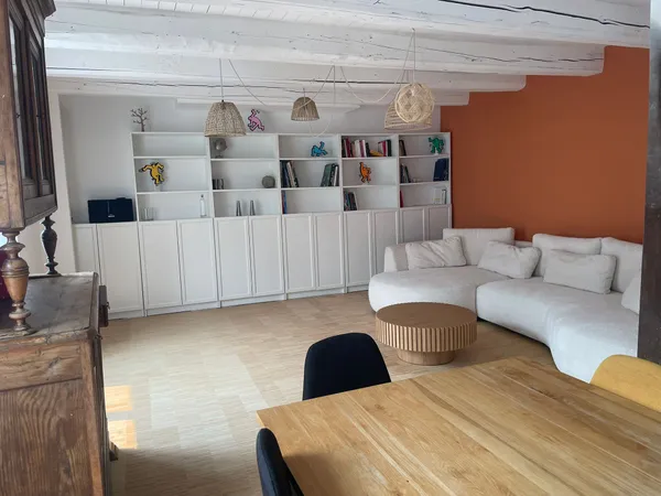 Loue 6 suites dans maison 180m²