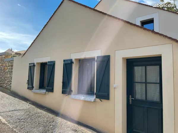 T2 meublé 27 m² - Plein centre de Chambourcy