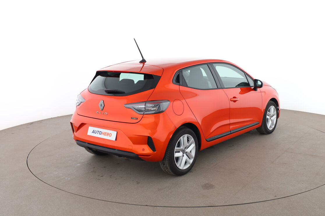 Renault Clio 1.6 E-Tech Full Hybrid GSR2 Evolution — photo 5