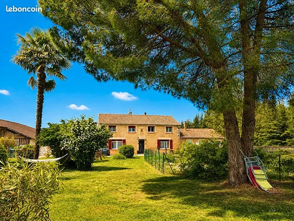 Propriété 13 pièces 260 m²