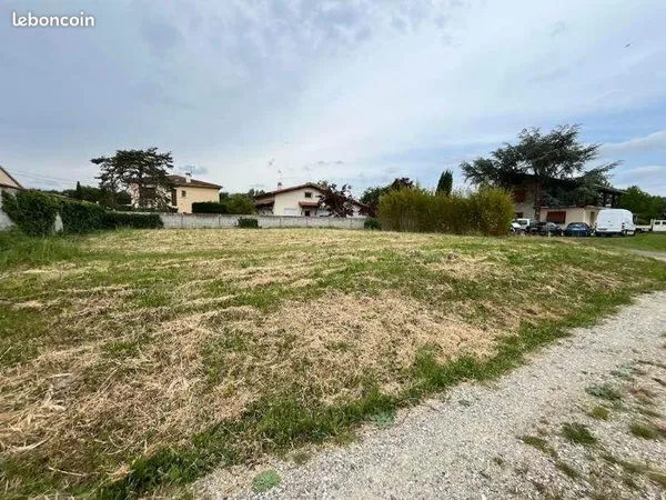 Terrain 747 m² Cugnaux
