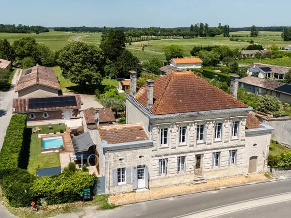 MÉDOC - MAISON DE MAÎTRE - ACTIVITÉ COMMERCIALE - JOHN TAYLOR