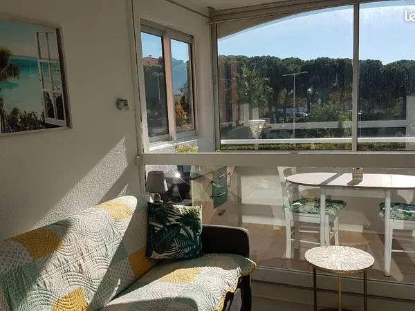 Studio cabine parking cap d agde