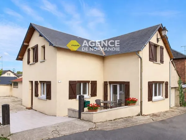 Maison avec 4 chambres et jardin à Montreuil l'Argillé