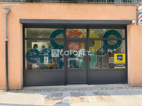 Local commercial 90 m²