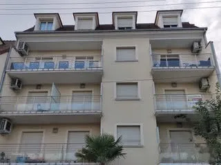 À Vaujours, Boulevard Jacques Amyot - grand studio meublé +