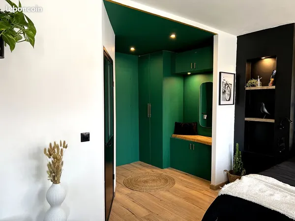 Studio 1 pièce 28 m²