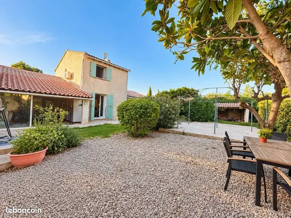 Propriété 5 pièces 127 m²