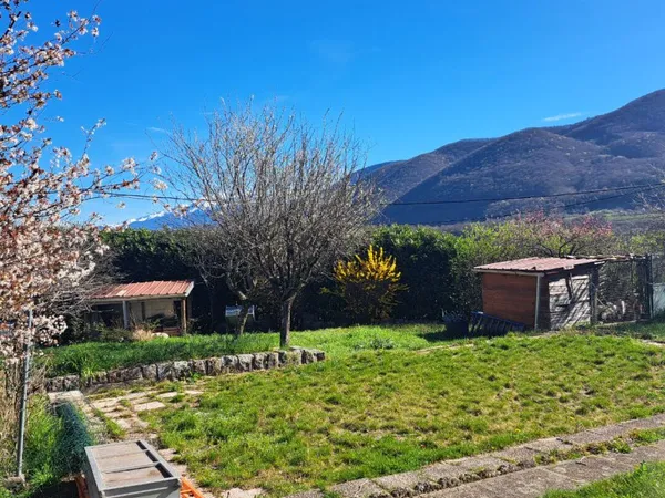 Terrain 712 m²