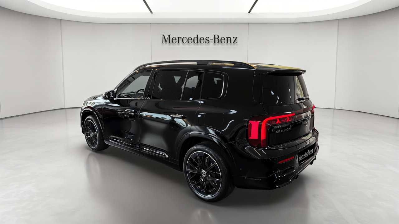 Mercedes GLB 200 — photo 3