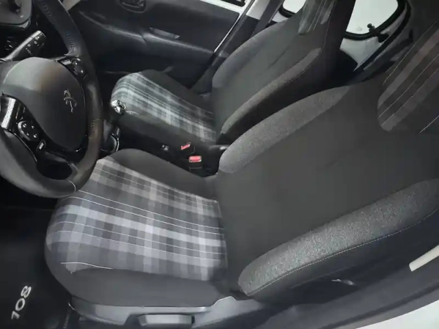 Peugeot 108 vti 72ch s&amp;s bvm5 — photo 25
