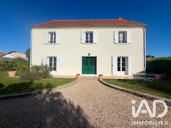Maison 7 pièces 280 m²