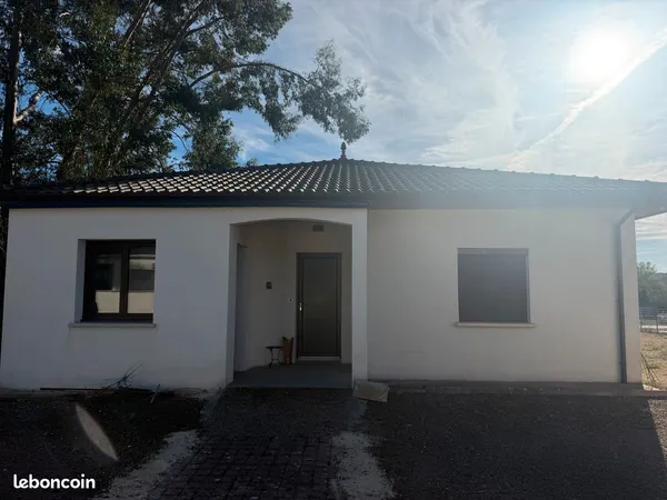Maison Location Saint-Laurent-sur-Gorre 3p 80m² 700€