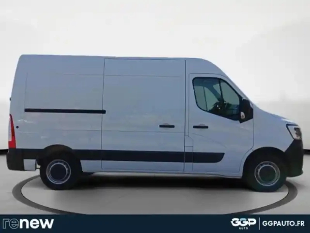 Renault Master fg f3300 l2h2 2.3 blue dci 135ch confort euro6e — photo 6