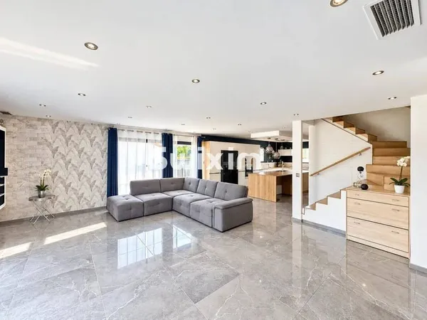 Maison 5 pièces 157 m²