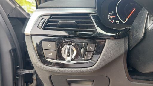 BMW Serie 5 Touring 520i 184 BVA8 - M Sport – 2021 – 73847 km – Essence – Boîte Automatique — photo 11