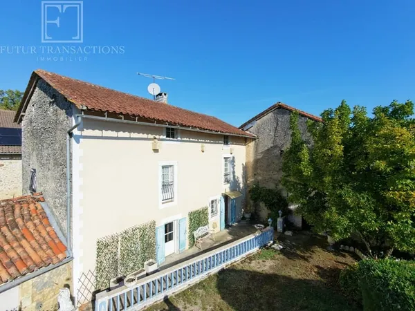 Maison et grange sur 8438 m²