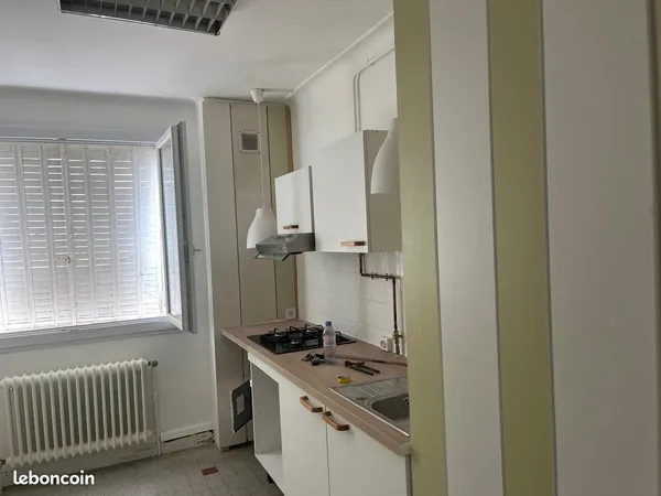 À louer - Appartement 68 m² à Villeurbanne, cours Tolstoï