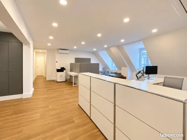 Bureaux 161 m²