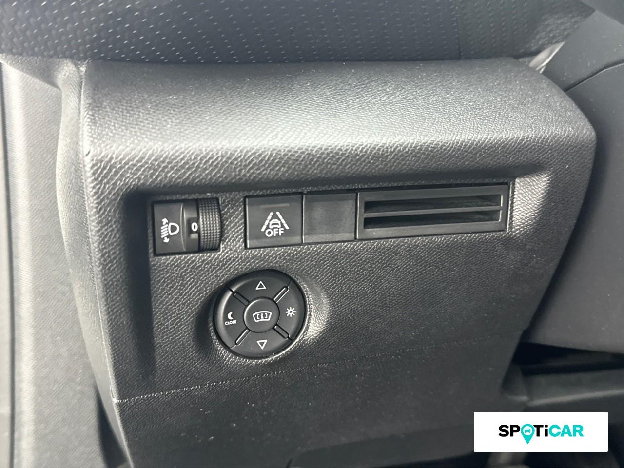 Citroën C4 puretech 130ch s&s shine eat8 — photo 17