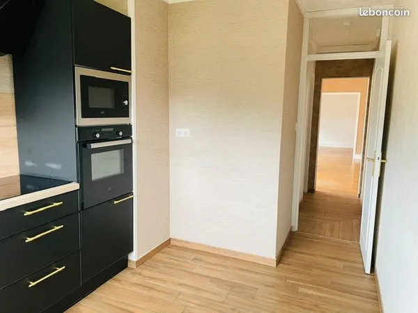 Appartement, 5 pièces, 98 m², 1 étage, ascenseur, garage, cave...